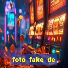 foto fake de mulher no espelho